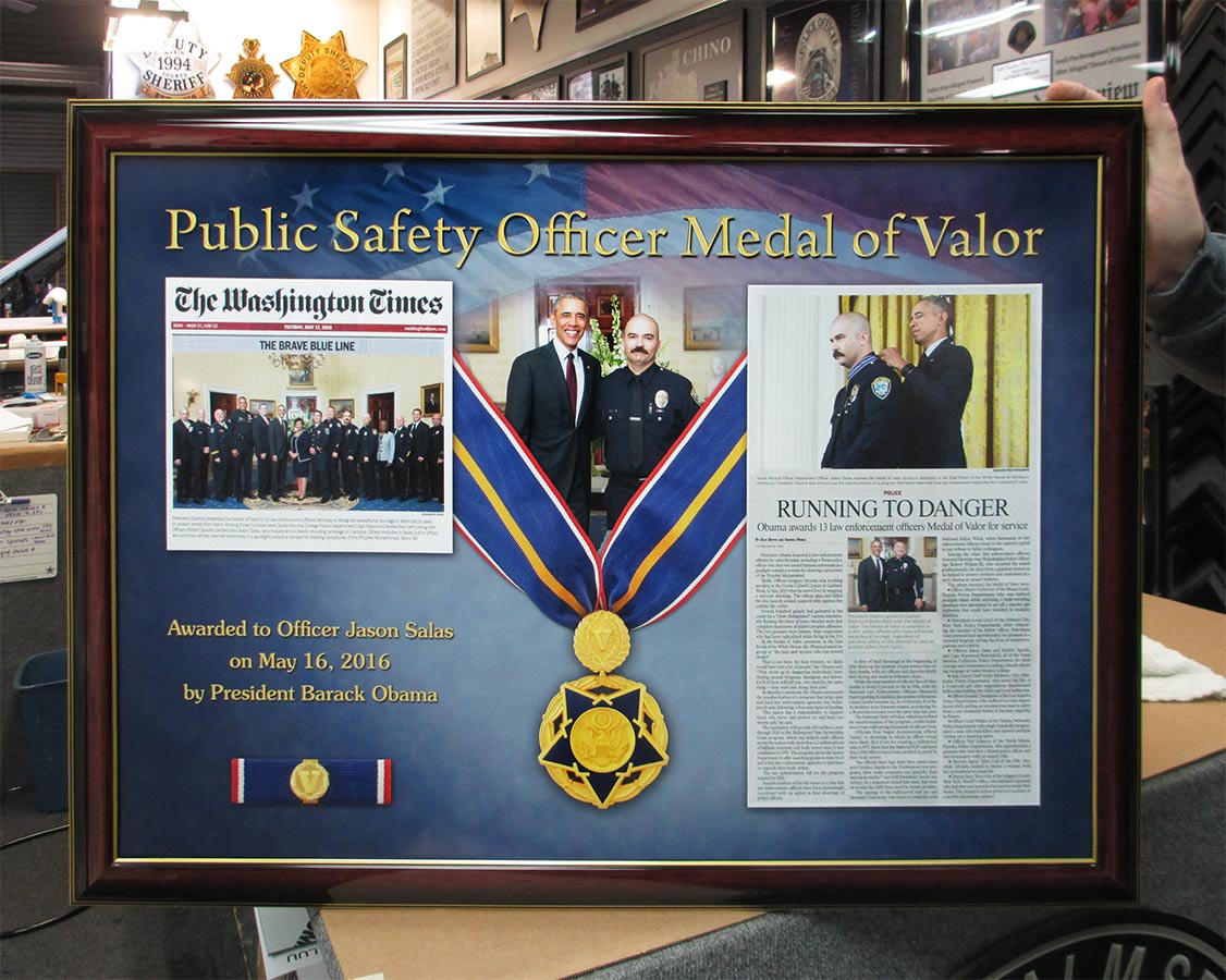 salas-medal-of-valor-obama.jpg